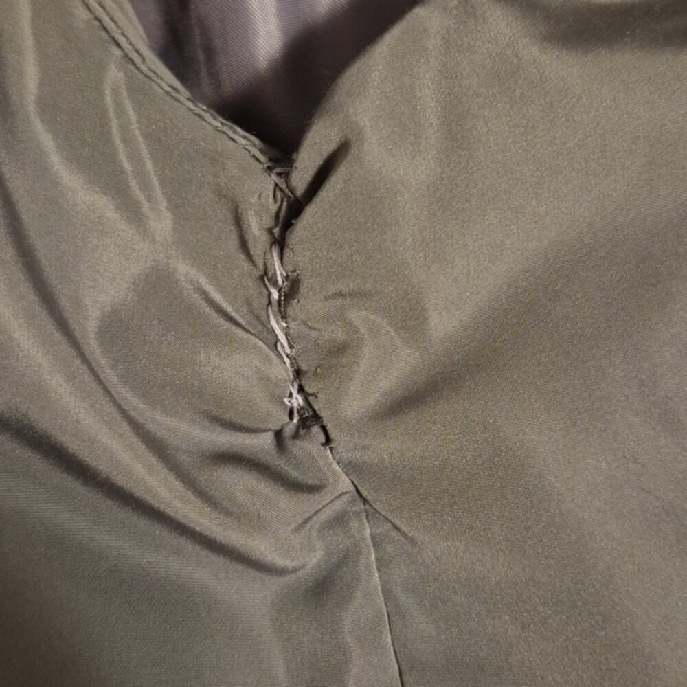 🖤 ONLY Charcoal Hooded Long Puffer Vest – XS - Picture 9 of 10